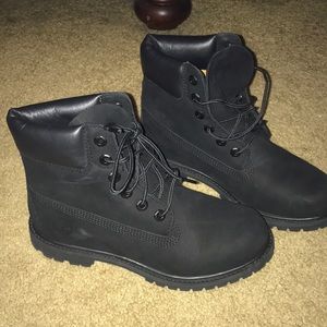 Women’s 6-inch timberland boots
